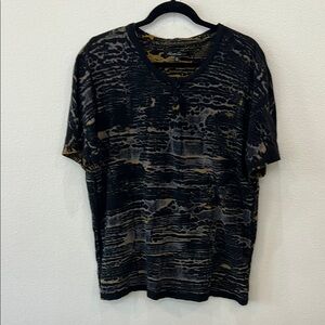 Kenneth Cole Black and Brown Short Sleeve Tee with Abstract Pattern Mens XL